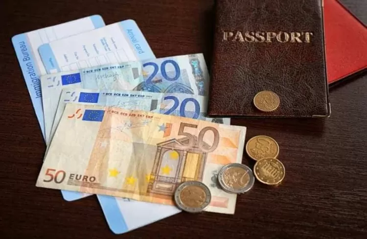 Carrying cash on your international trip? Know legal limits and exceptions