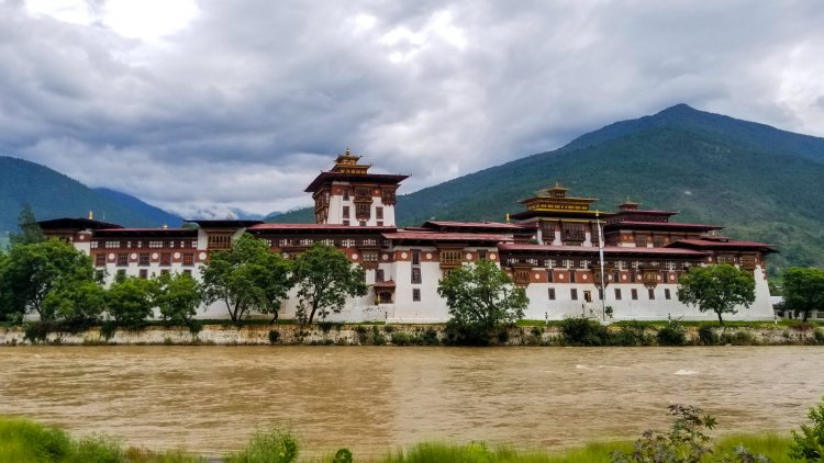 Places to visit in Punakha