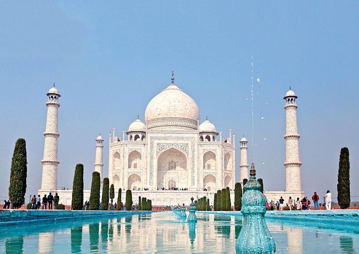 You shouldn’t miss these when visiting Taj Mahal