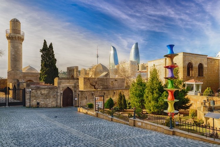 Azerbaijan Travel Guide: Itineraries, Top Tourist Places, Hotels & Restaurants